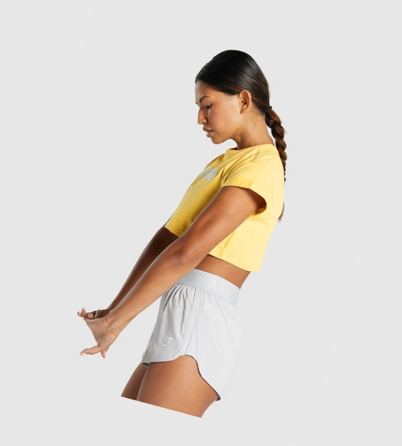 Gymshark Animal Graafinen Infill Crop Naisten T Paidat Keltainen | AQKYON815