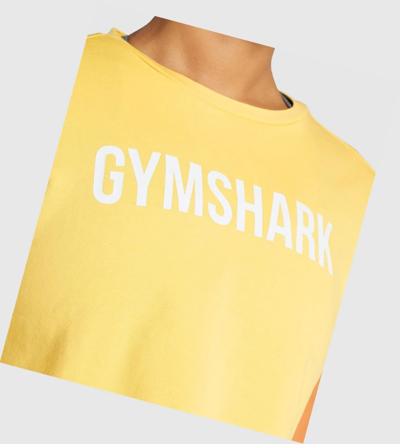 Gymshark Animal Graafinen Infill Crop Naisten T Paidat Keltainen | AQKYON815