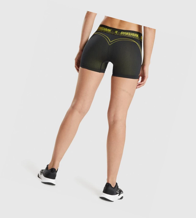 Gymshark Apex Seamless Low Rise Naisten Shortsit Mustat Keltainen | UAZKMO150