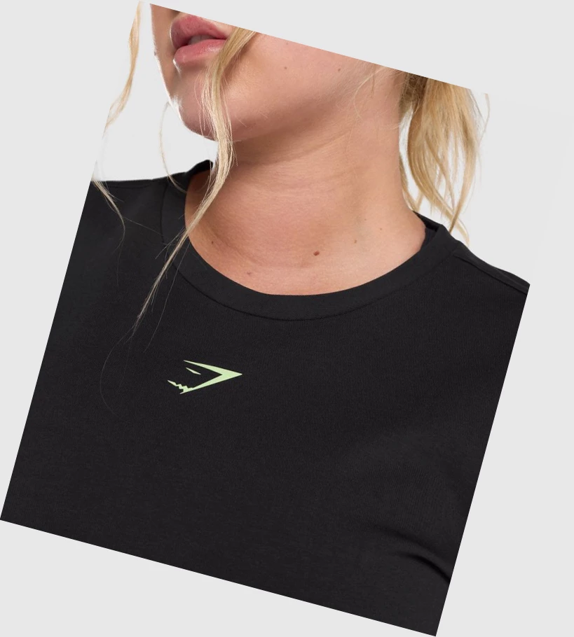 Gymshark Koulutus Alone Graafinen Crop Naisten Puserot Mustat | QPVCHB273