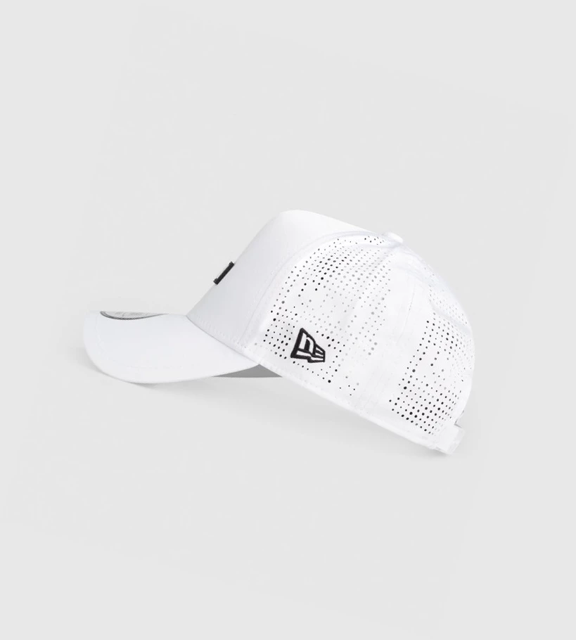 Gymshark New Era E-Frame Trucker Naisten Headband Valkoinen | EJYKAX309